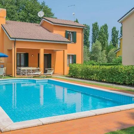 3 Bedroom Cozy In Albarella Ro Albarella Island