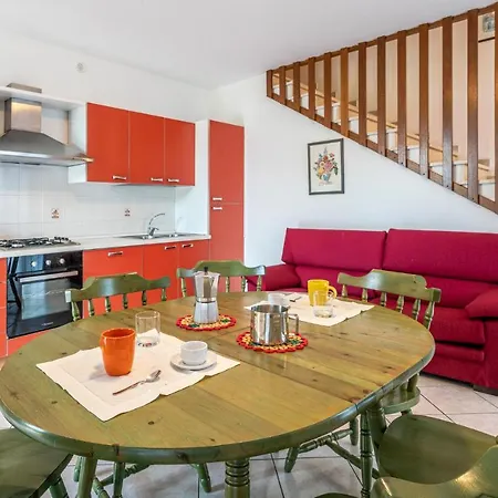 3 Bedroom Cozy In Albarella Ro Albarella Island