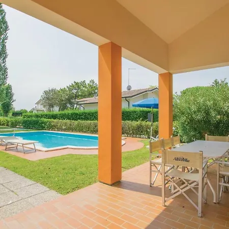Holiday home 3 Bedroom Cozy In Albarella Ro